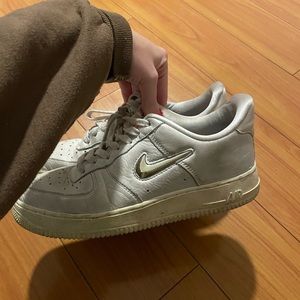 AIR FORCE 1 METALLIC NIKE CHECK